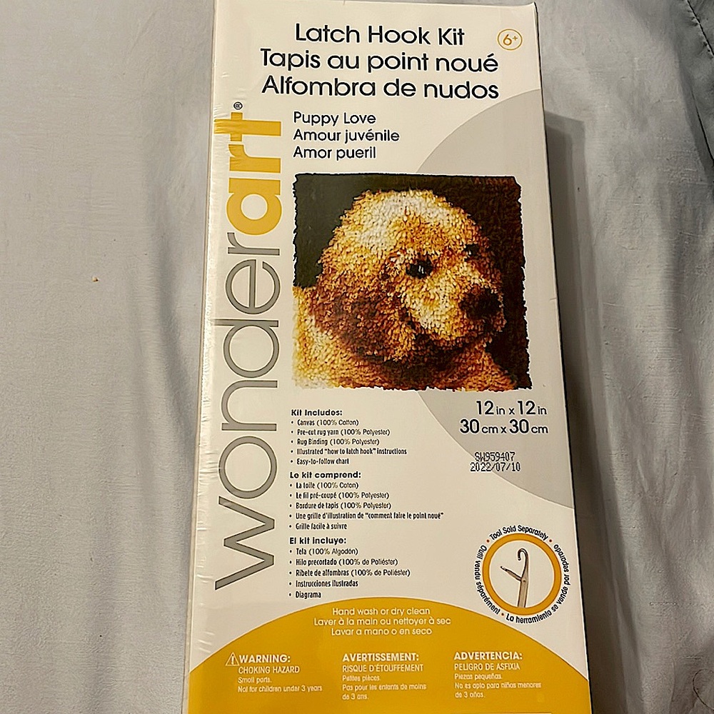 WonderArt Latch Hook Kit Puppy Love